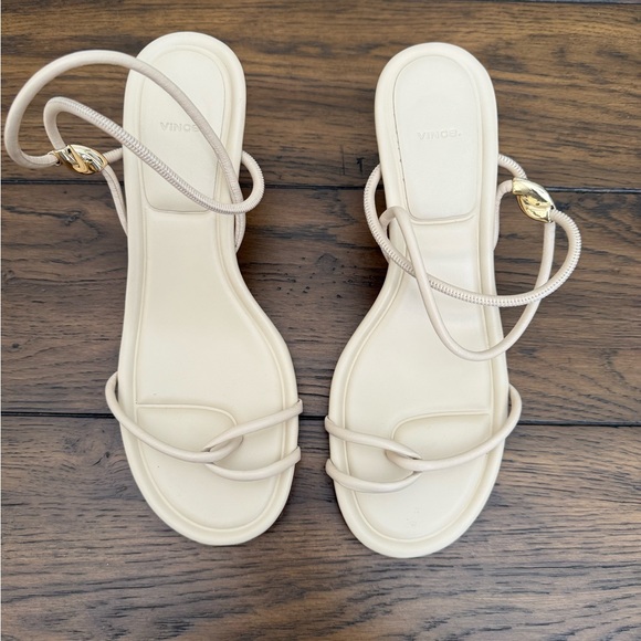 Vince heels - Picture 2 of 4